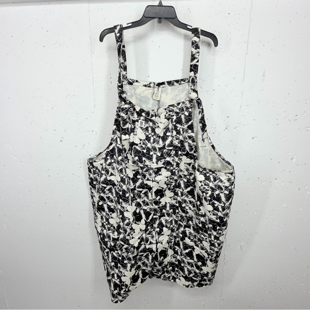 Lucy & Yak Unisex size 28 4XL Ed Sheeran Black & Ivory Butterfly Short Overalls